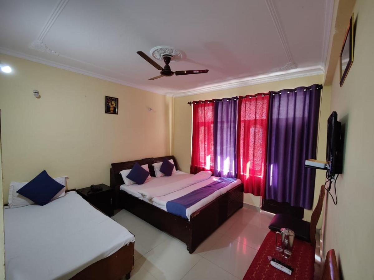 Hotel Om Palace McLeod Ganj Bagian luar foto