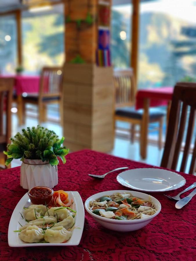 Hotel Om Palace McLeod Ganj Bagian luar foto