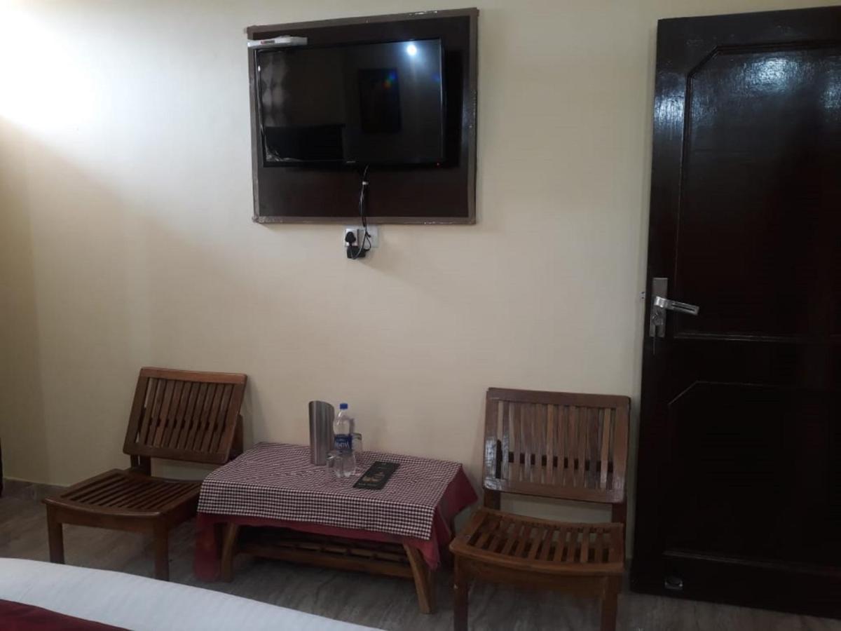 Hotel Om Palace McLeod Ganj Bagian luar foto