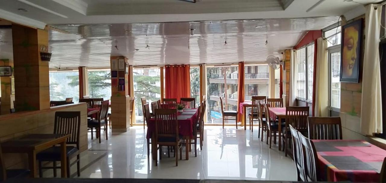 Hotel Om Palace McLeod Ganj Bagian luar foto
